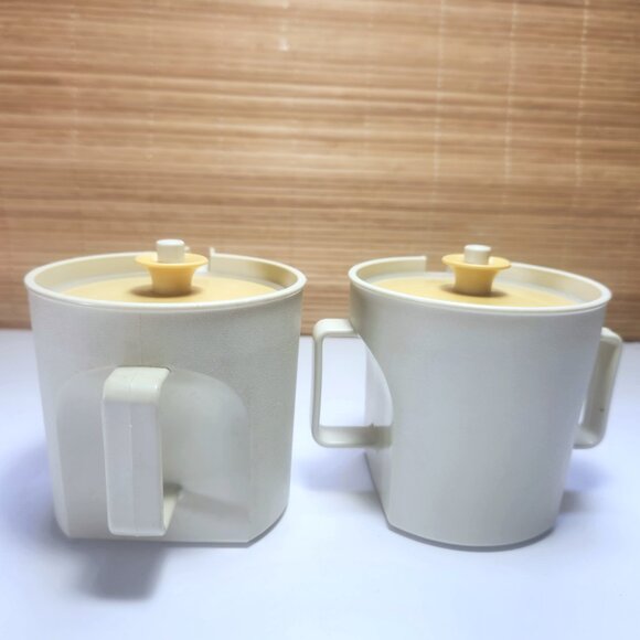 Tupperware Creamer Sugar Bowl Set Matching Almond Harvest Gold Push Button Lids - Picture 6 of 8